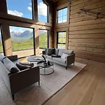Exclusive Fjord With Private Jacuzzi And Epic Views בקתה *