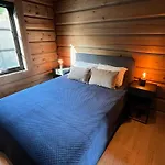 Exclusive Fjord With Private Jacuzzi And Epic Views בקתה Lii